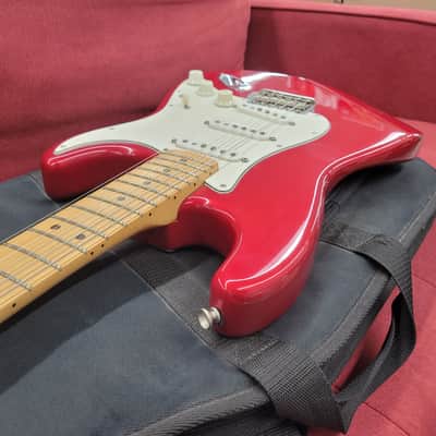 Fender California Stratocaster with Maple Fretboard with Gigbag 1997 - Candy Apple Red image 9