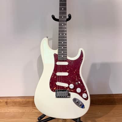 Fender Strat Plus with Rosewood Fretboard 1989 - 1995 Arctic White image 6