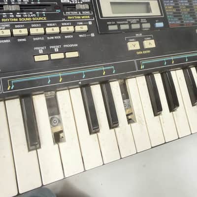 Broken Casio CZ-230S 61-Key Digital Preprogrammed Synthesizer 1986 For Parts image 4
