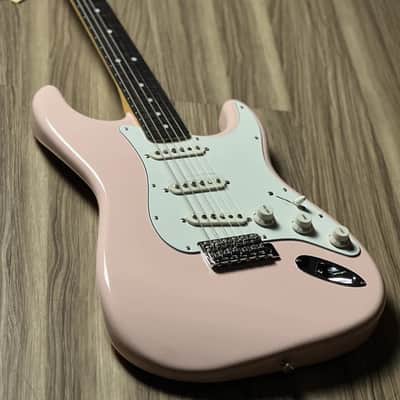 Fender FSR MIJ Traditional Late 60s Stratocaster with RW FB in Shell Pink JD24013865 image 2