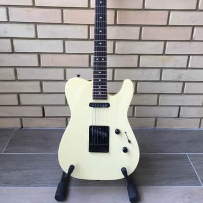 Charvel Model 7 1988 Pearl White (Aged) image 1