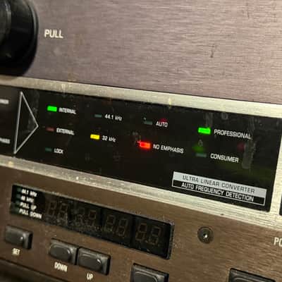 Behringer Ultramatch SRC2000 Sample rate convertor. imagen 3