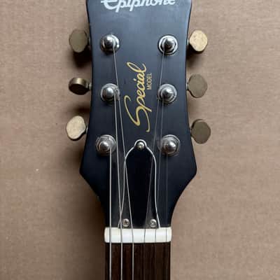 Epiphone Special Model Limited Edition Electric Guitar – Matte Black – Used – Good Condition – Tested image 2