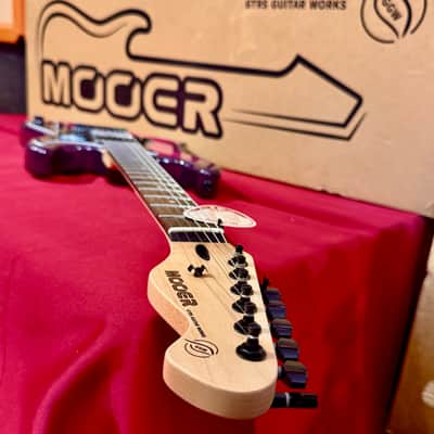 Mooer Guitars MSC 31 PRO Green Burst   2025 image 23