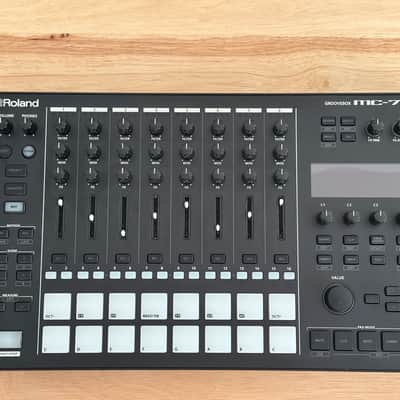 Roland MC-707 - Latest image 1