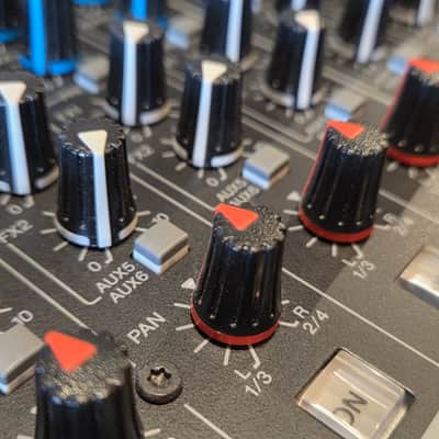 Yamaha MGP32X 32 Channel Analog Mixing Console image 7