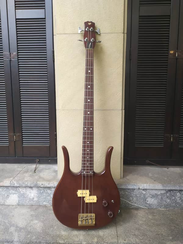 Hondo II Professional Longhorn Bass. Walnut. (Danelectro type). HP-1181 image 1