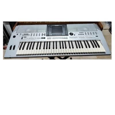 Tastiera workstation arranger 61 tasti dinamici - Usata Yamaha PSR-S900 - Vedi descrizione