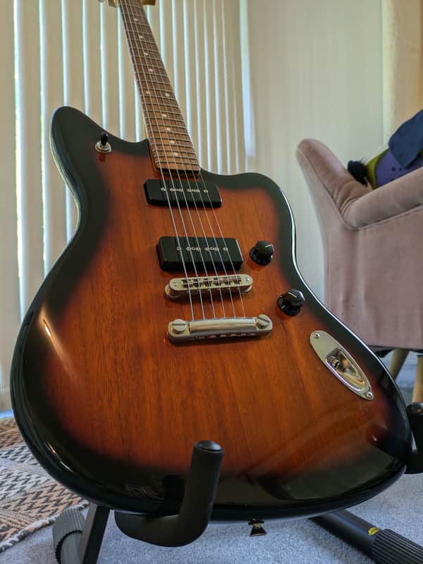 Fender Modern Player Jaguar 2012 - 2013 - 2-Color Chocolate Burst