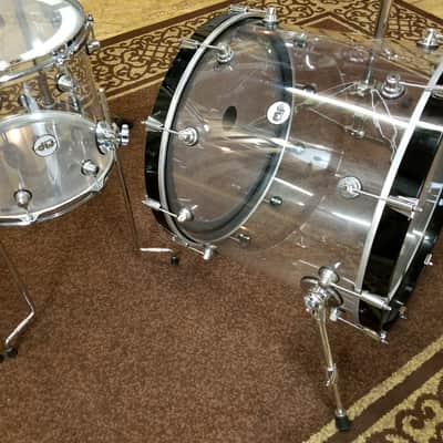 Used DW Design Series 6-Piece Clear Acrylic Drum Set image 2