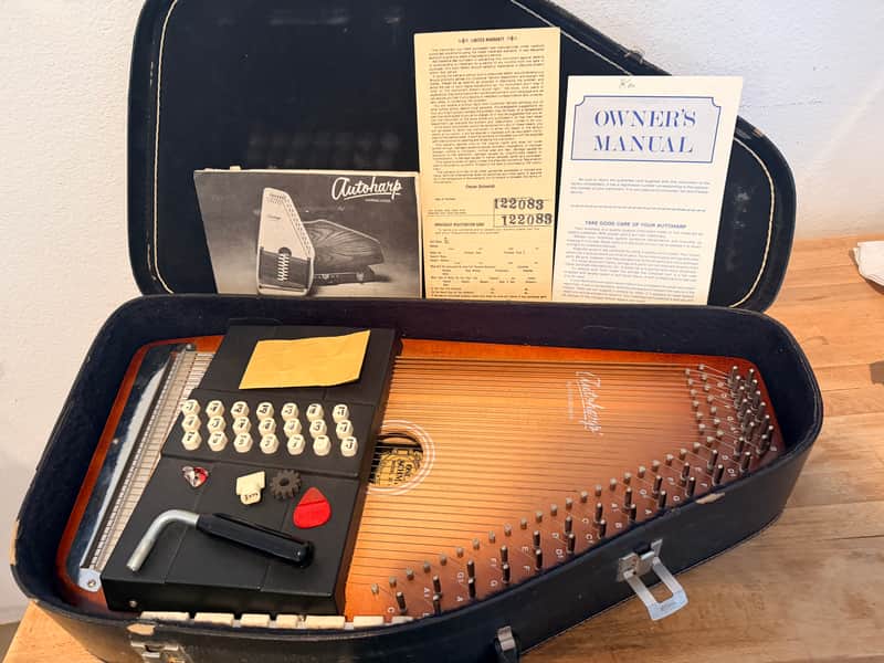 Oscar Schmidt Model 21 CR Autoharp w Case image 1