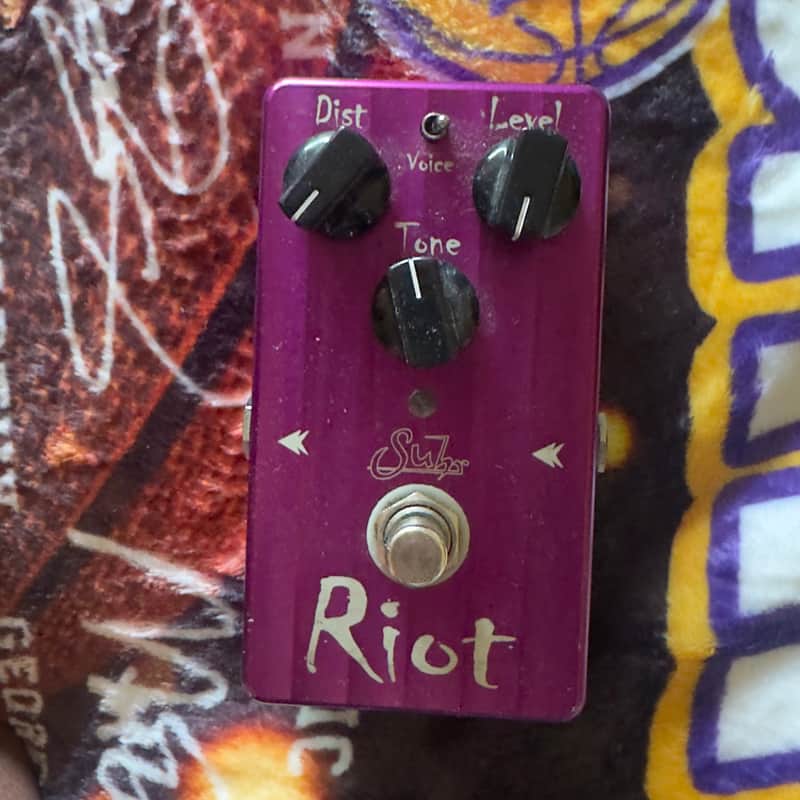 Suhr Riot