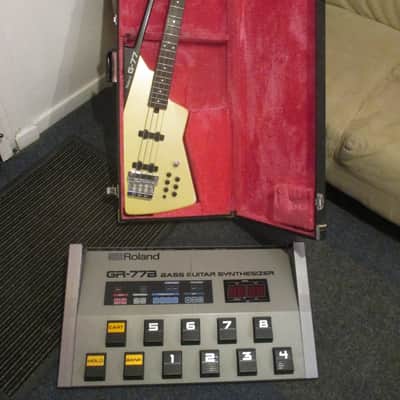 Roland G-77 guitar synthesizer BASS Guitar Controller with GR-77