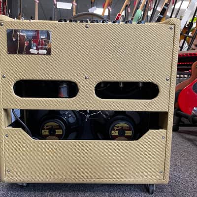 Fender Blues DeVille 2-Channel 60-Watt 4x10" Guitar Combo 1994 - 1996 - Tweed image 10
