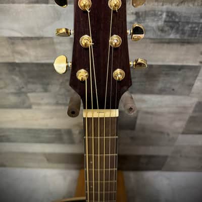 Walden G633RCE-G/W Natura Solid Cedar Top/Ovangkol Maple Armrest Grand Auditorium Acoustic Cutaway-Electric - Gloss Natural (G633RCE-G/W) image 8