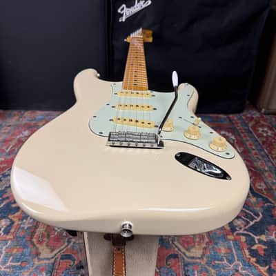 *Video* 1968 Fender Stratocaster Reissue Model ST68-92TX Made in Japan - 2006 image 11