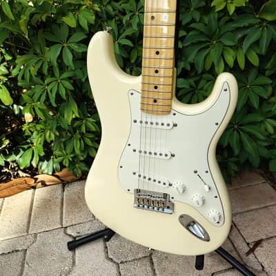 Fender American Standard Strat Stratocaster Olympic White *UNPLAYED* 2011 image 6
