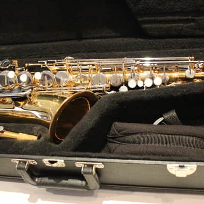 Vito YAS-23 Alto Saxophone Same as Yamaha Good Condition image 3