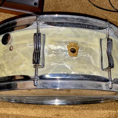 1968 Ludwig No. 900 5.5" x 14" Super Classic Snare Drum Keystone Badge image 2
