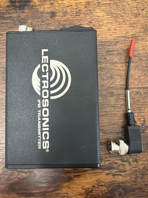 Lectrosonics IFBT4L UHF IFB Transmitter – Block 22 – 563\.2–588\.7 MHz - Like New image 1