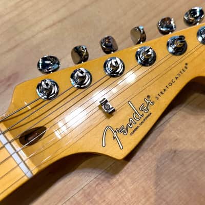 Fender American Professional Classic Stratocaster Electric Guitar 2025 - Faded Firemist Gold image 13