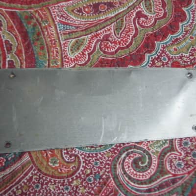 used vintage 1970s (Ser # 1972574) Thomas Organ Cry-Baby Wah, model 95-910511, has orig TDK 5103, + battery (pot is NOT scratchy, works fine) battery clip was repaired, original foam padding for battery compartment area replaced, + extra rubber feet image 23