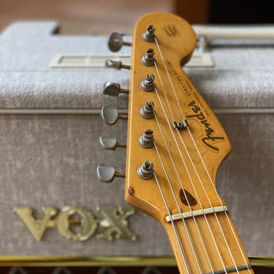 '94 Fender US Vintage Series - '57 Reissue Stratocaster - 2 Colour Sunburst image 20