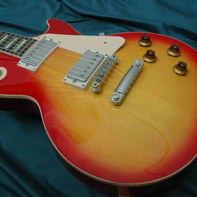 Gibson Les Paul Classic 1960 Heritage Cherry Sunburst 2003 + Original Case image 9