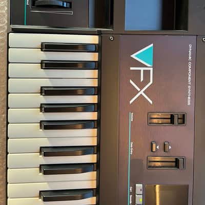 Ensoniq VFX Synthesizer with two Sound ROM Cartridge image 3