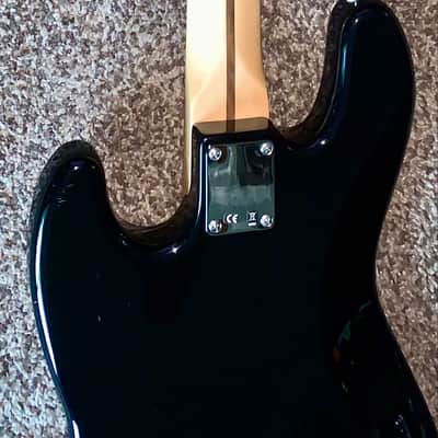 Fender 2007 Deluxe Active Jazz Bass , With Fender Noiseless Pickups MIM  electric bass guitar black image 9