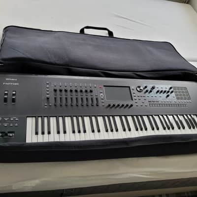 Roland Fantom 7 76-Key Workstation Keyboard 2019 - Present - Black image 8