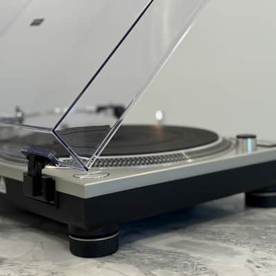 Technics SL-1200 MK2 1988 - Silver image 10
