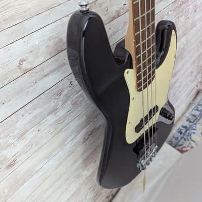 Used Squier Affinity Jazz Bass image 7