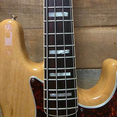 2006 American Vintage Reissue '75 J-Bass Natural w/case image 12