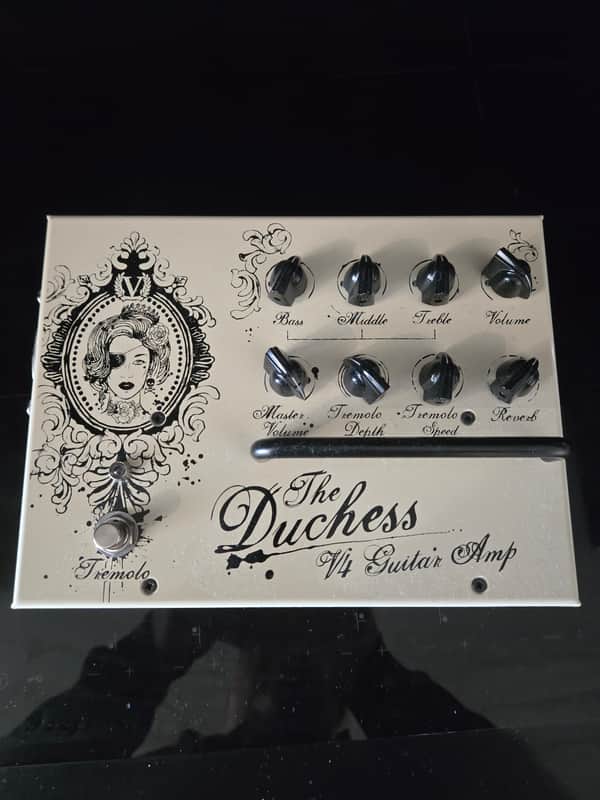 Victory Amps V4 The Duchess 180-Watt Hybrid Guitar Amp Pedal