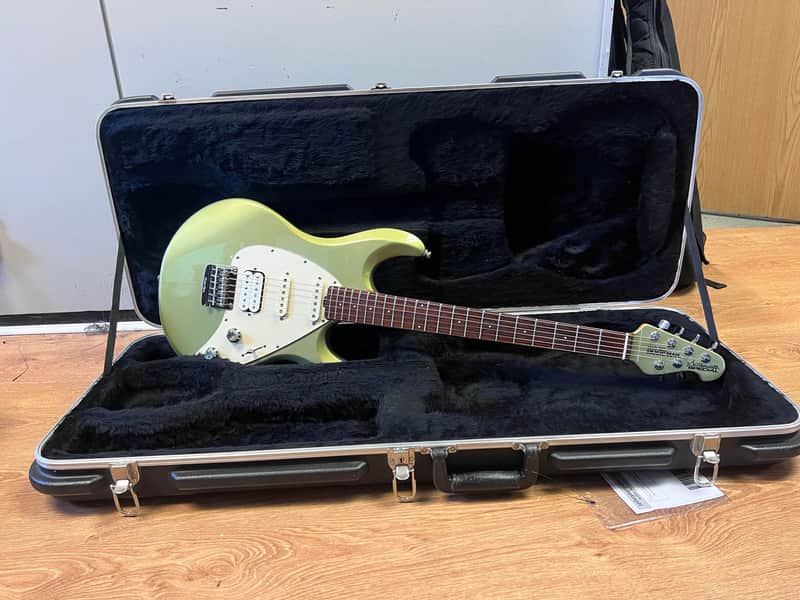 Music Man Silhouette Special HSS Hardtail Pelham Green 2001