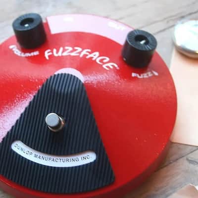 DUNLOP JDF2 Fuzz Face  Red image 1