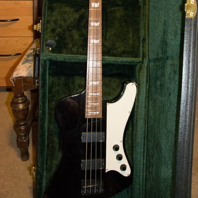 ESP LTD Phoenix 204   Black w/case image 1