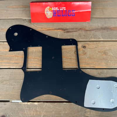 Real Life Relics Aged Grey Pearl 72 Telecaster® Deluxe Pickguard    [PGAN4] image 4