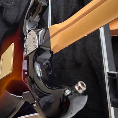 Fender American Deluxe Stratocaster with Rosewood Fretboard 2004 - 2010 - Amber image 9