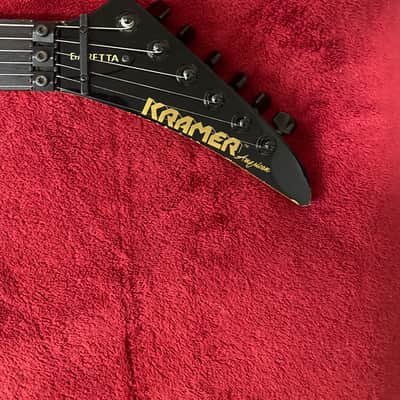 Kramer Baretta 1985 - Custom Graphic Night image 3