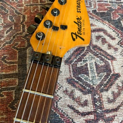 1976 Fender Stratocaster with 3-Bolt Neck, Rosewood Fretboard - Candy Apple Red image 4