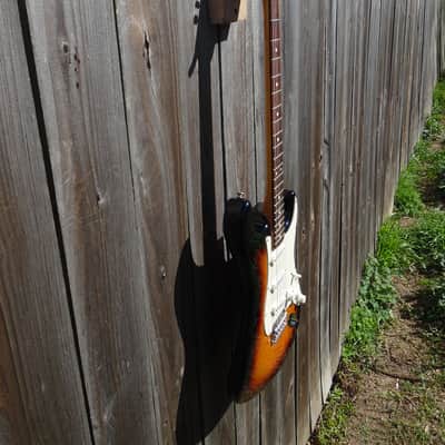 Fender Robert Cray Signature Stratocaster- 3-Color Sunburst w/Fishman Greg Koch Pickups image 11