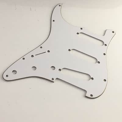 Vintage Spec Fender Lic Old Style Guitar Lefty Strat Pickguard 3-ply Aged Relic image 7