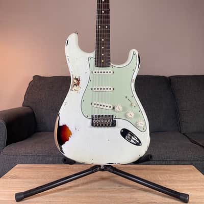 2020 Fender Custom Shop GT11 Relic Stratocaster ~ Olympic White & 3 Color Sunburst image 12