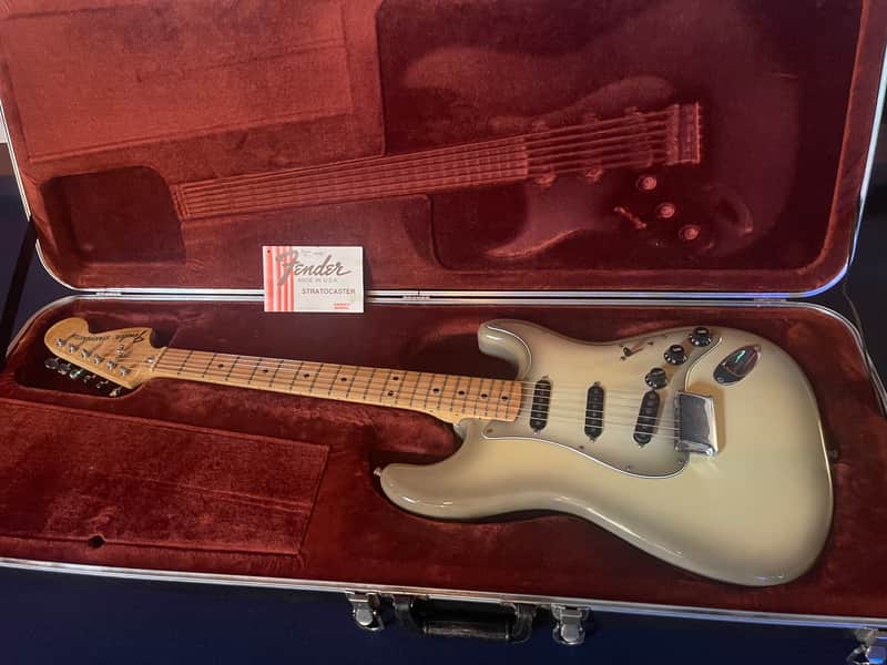 Fender Stratocaster Hardtail with Maple Fretboard 1978 - 1979 - Antigua image 1