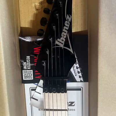 Ibanez Genesis Collection RG550 Electric Guitar - Black image 4