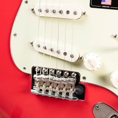 Fender American Professional Classic Stratocaster Electric Guitar - Faded Dakota Red with Gig Bag image 10