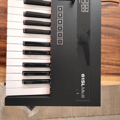 Novation ReMOTE 61 SL MKIII MIDI Controller 2018 - Present - Black image 3