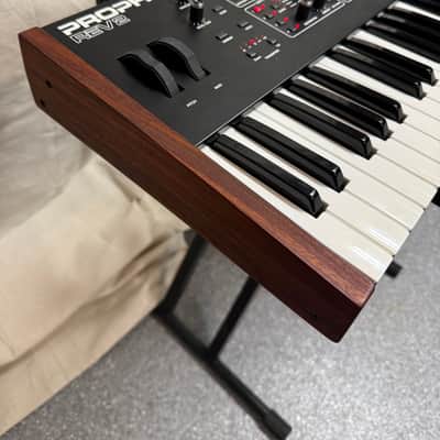 Dave Smith Instruments Prophet Rev2 61-Key 8-Voice Polyphonic Synthesizer 2017 - 2018 - Black image 3